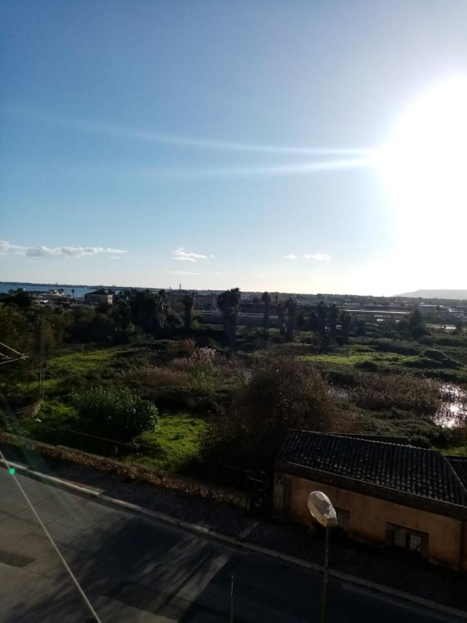 Lo Scorcio Della Neapolis Accogliente Appartamento Pressi Parco Neapolis Сиракузы Экстерьер фото